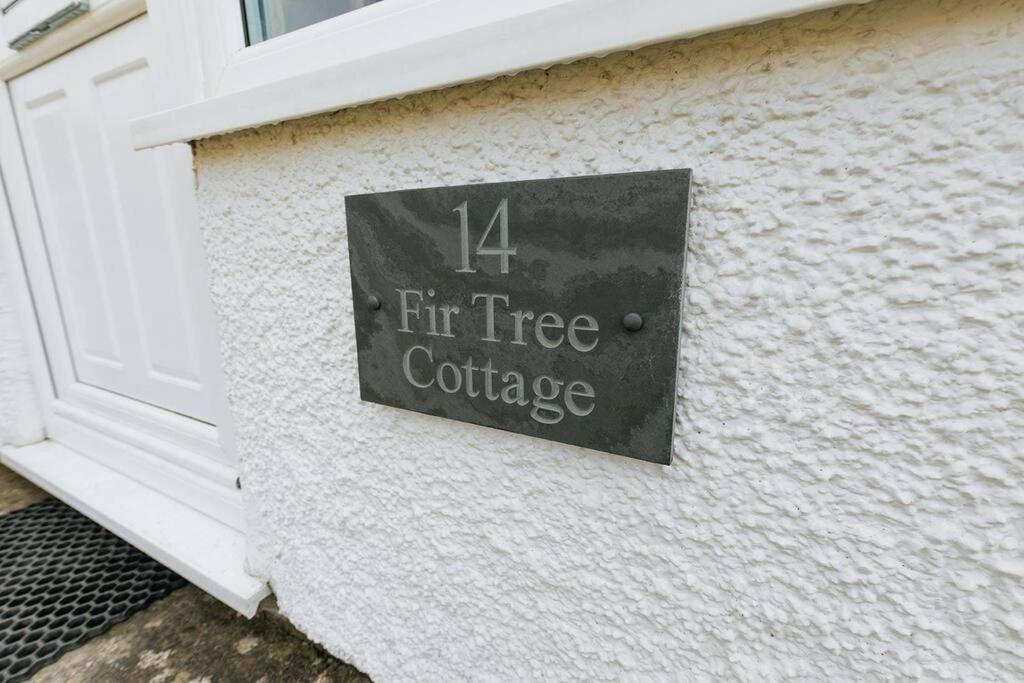 Fir Tree Cottage - Cosy 3 Bed Cottage In Penrhyn Bay With Beautiful Sea Views And Access To Snowdonia Rhôs-on-Sea Екстериор снимка