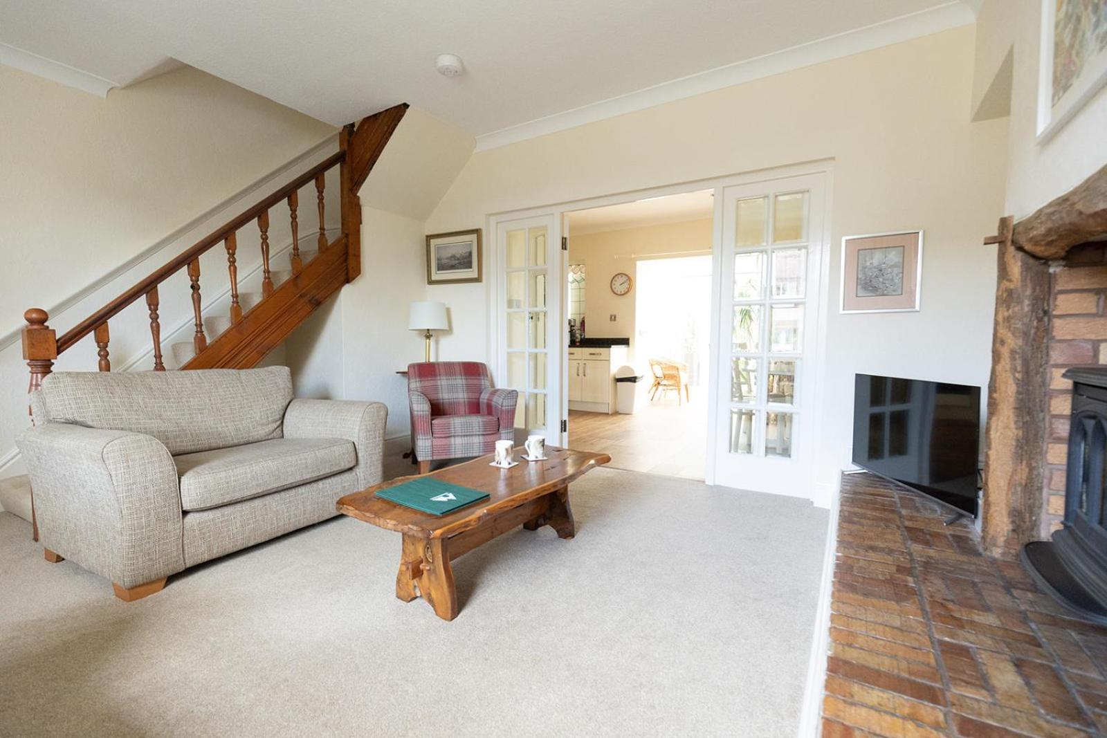 Fir Tree Cottage - Cosy 3 Bed Cottage In Penrhyn Bay With Beautiful Sea Views And Access To Snowdonia Rhôs-on-Sea Екстериор снимка